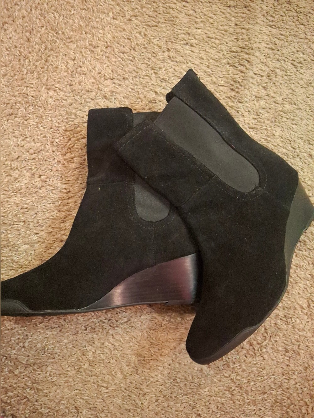 Brand New Adrienne Vittadini Black Suede Wedge Ankle Booties Size 9 & 1/2